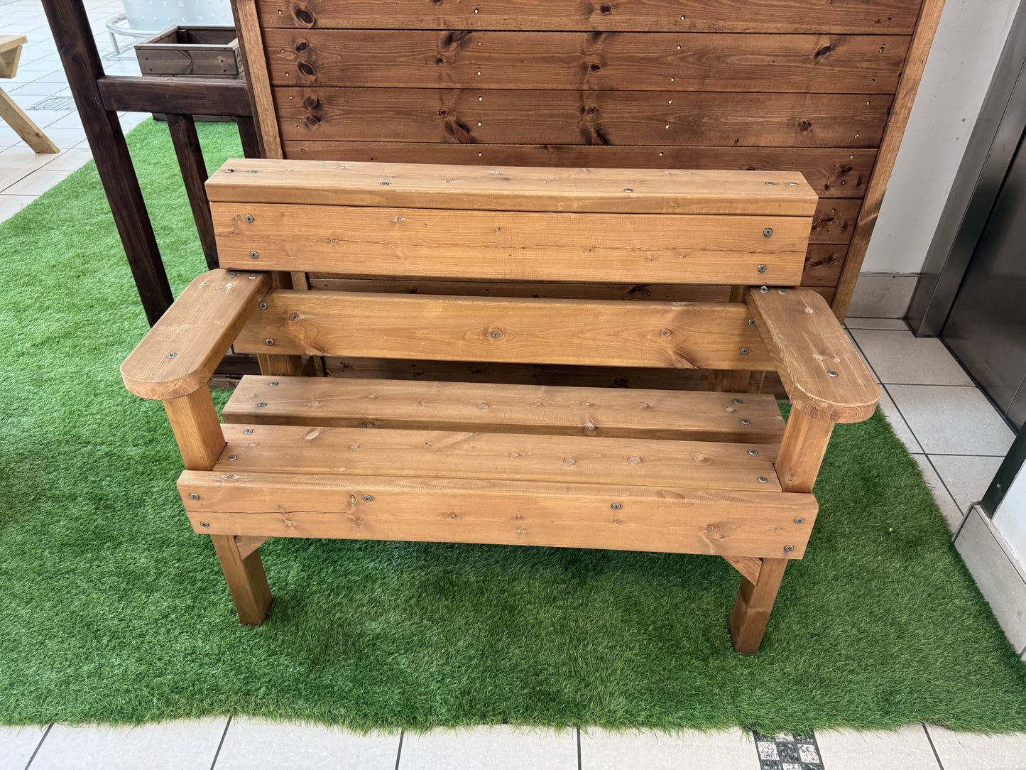 Child’s flat back bench